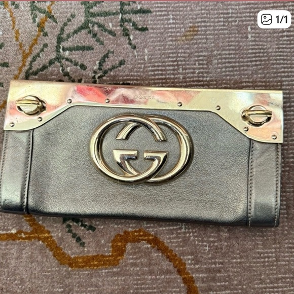 Gucci - Picture 2 of 2